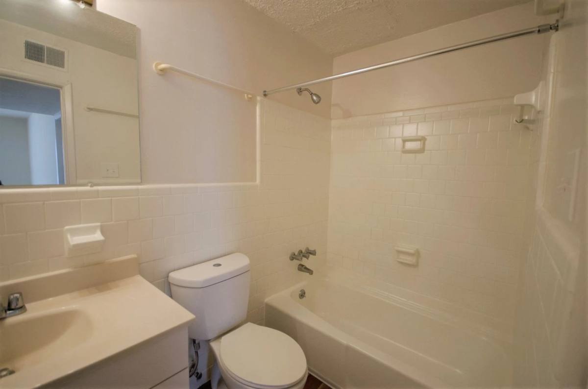 Apartment for rent at 1788 Austell Rd, Marietta, GA 30008