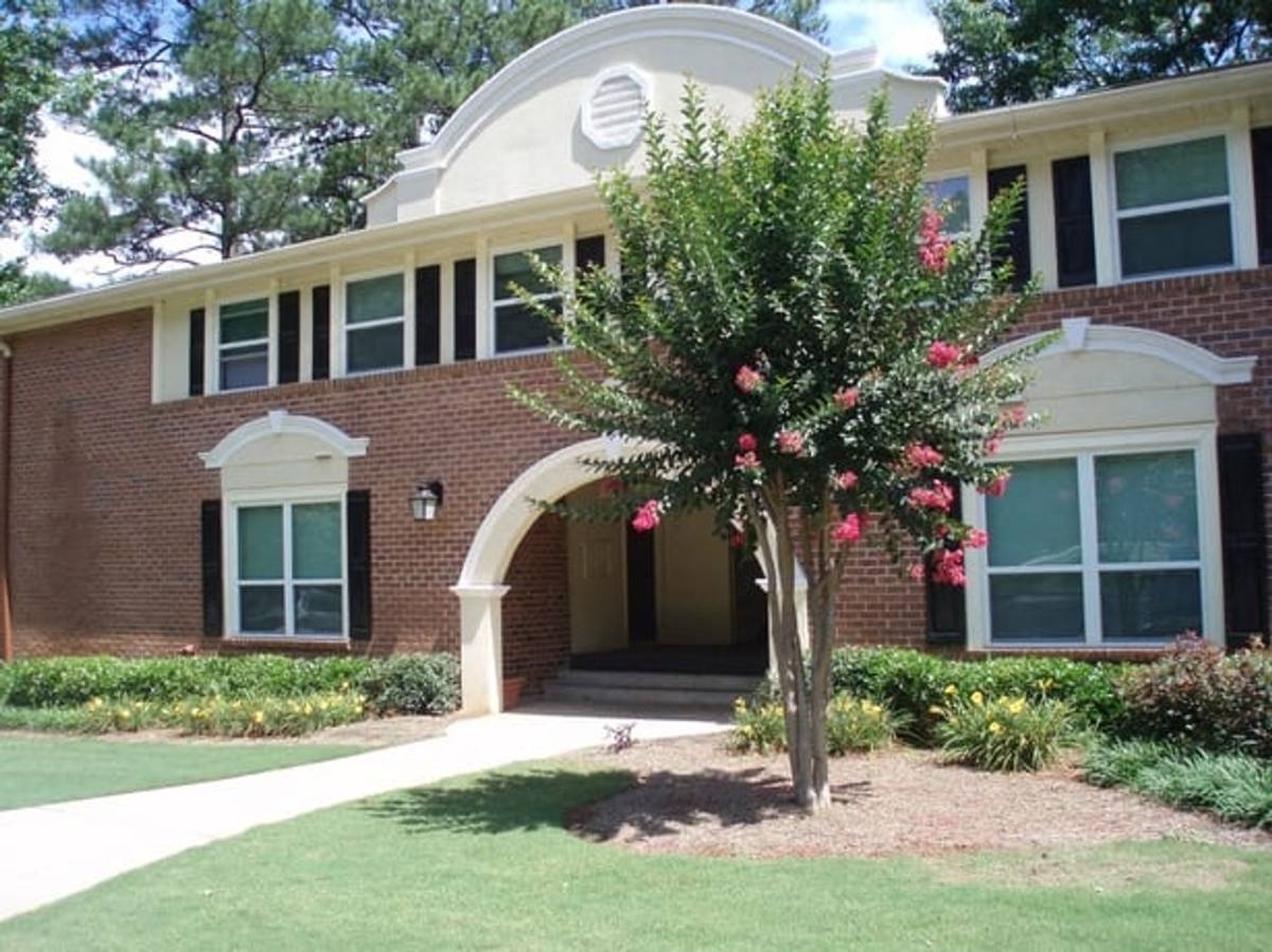 Apartment for rent at 1788 Austell Rd, Marietta, GA 30008