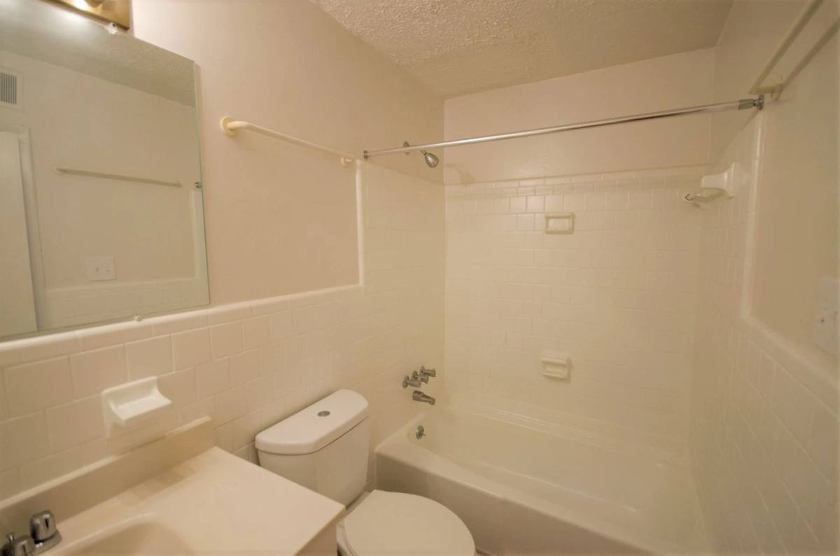 Apartment for rent at 1788 Austell Rd, Marietta, GA 30008