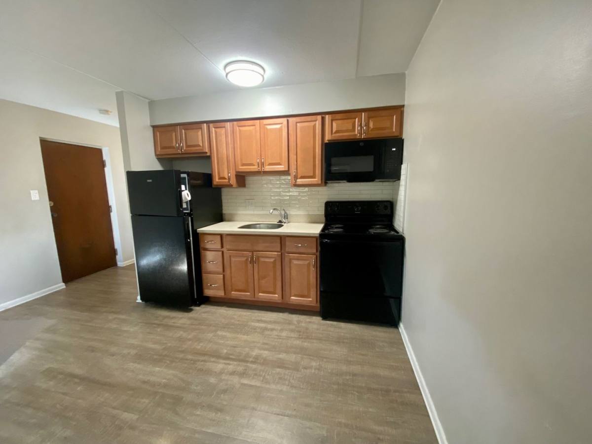 Apartment for rent at 1 Stoneybrook Lane, Ridley Park, PA 19078