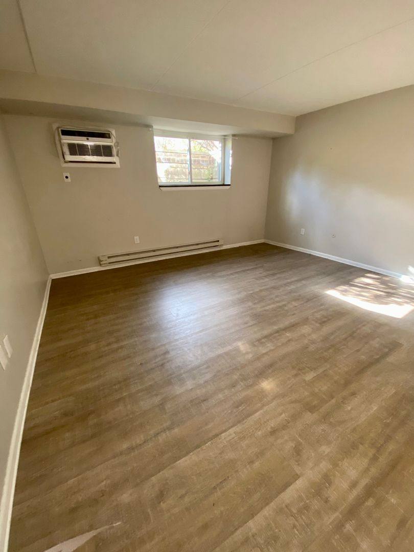 Apartment for rent at 1 Stoneybrook Lane, Ridley Park, PA 19078