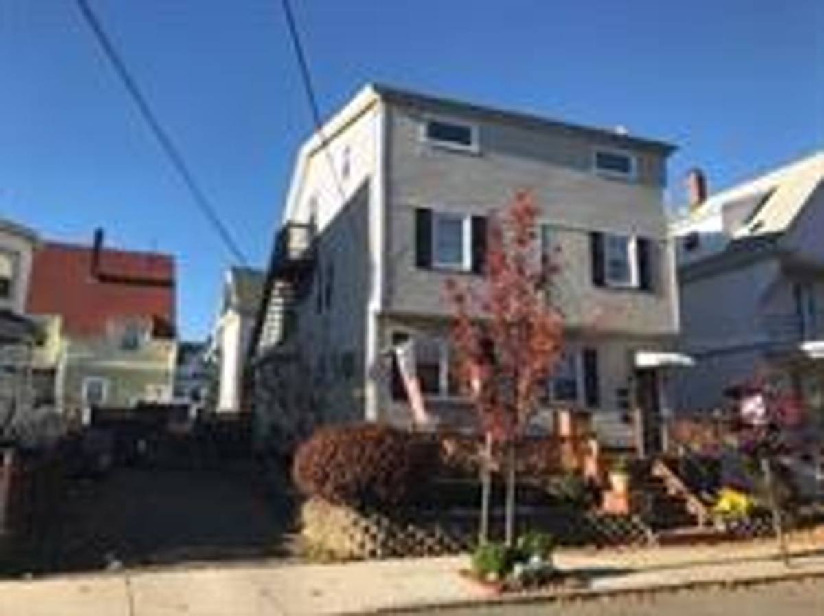 Apartment for rent at 9 Gilmore St, Everett, MA 02149