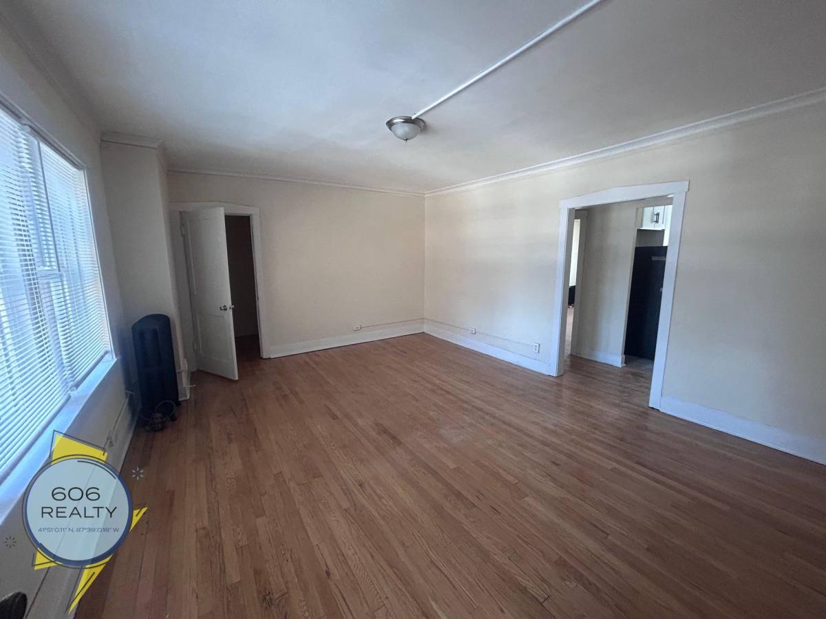 Apartment for rent at 98-106 Lincoln, Riverside, IL 60546