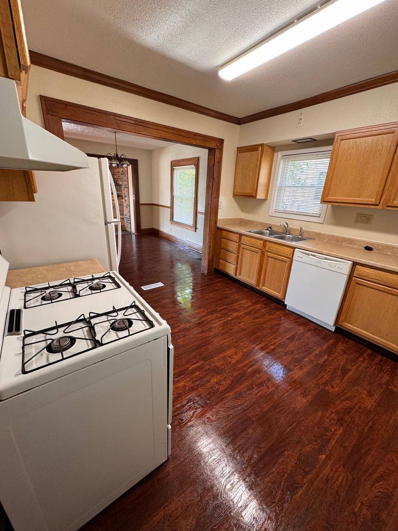 House for rent at 833 Lawrence, Girard, OH 44420