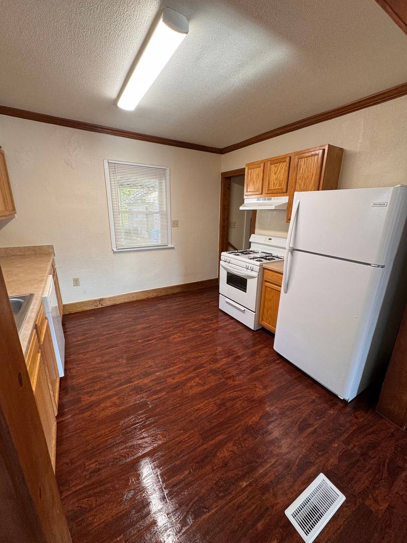 House for rent at 833 Lawrence, Girard, OH 44420