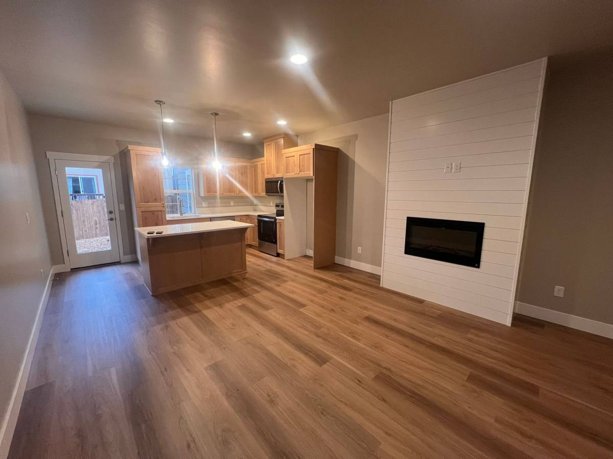 Townhouse for rent at 63282 NW Ski Lane, Bend, OR 97703