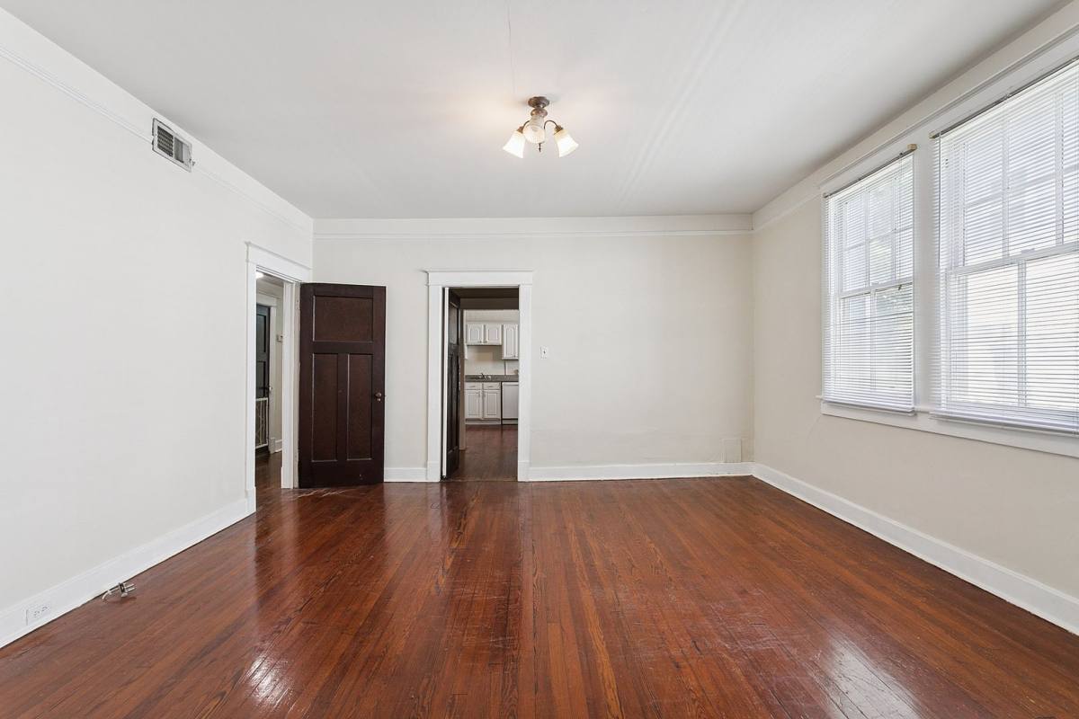 Apartment for rent at 2320-22-24 Nashville Ave, New Orleans, LA 70115