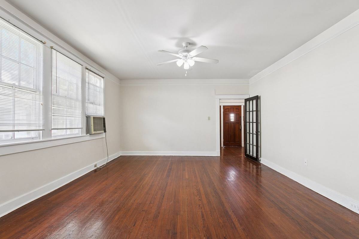 Apartment for rent at 2320-22-24 Nashville Ave, New Orleans, LA 70115