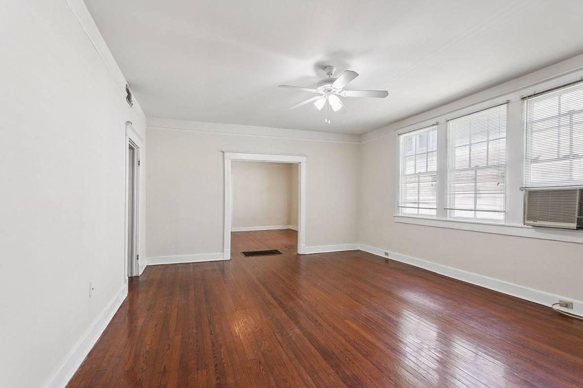 Apartment for rent at 2320-22-24 Nashville Ave, New Orleans, LA 70115