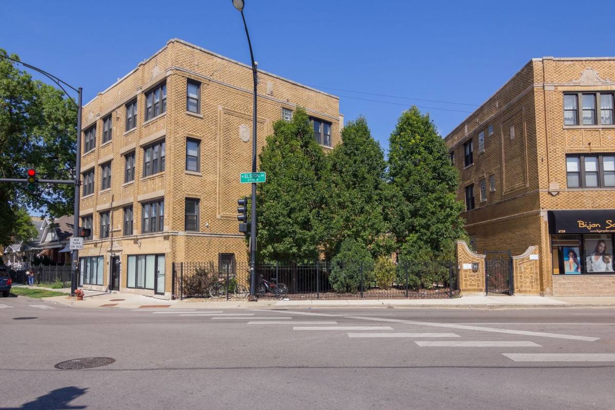 Apartment for rent at 3731 N Kimball Ave, Chicago, IL 60618
