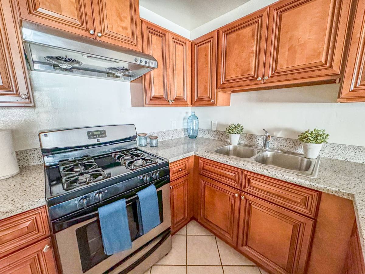 Apartment for rent at 215 S Occidental Blvd, Los Angeles, CA 90057
