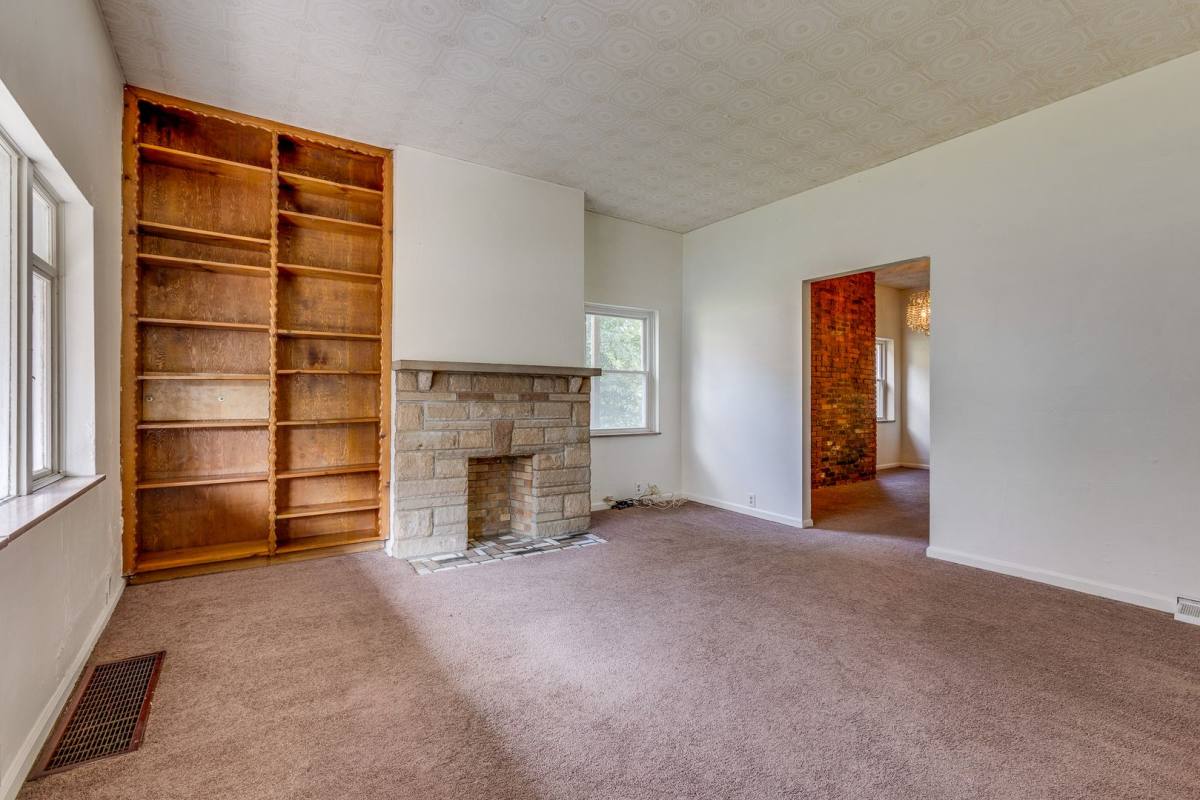 Apartment for rent at 316 Belonda St, Pittsburgh, PA 15211