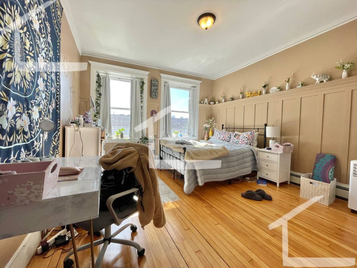 Apartment for rent at 14 Glenville Ave #2, Allston, MA 02134