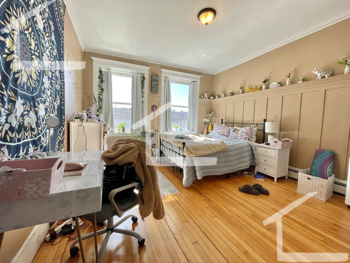 Apartment for rent at 14 Glenville Ave #2, Allston, MA 02134