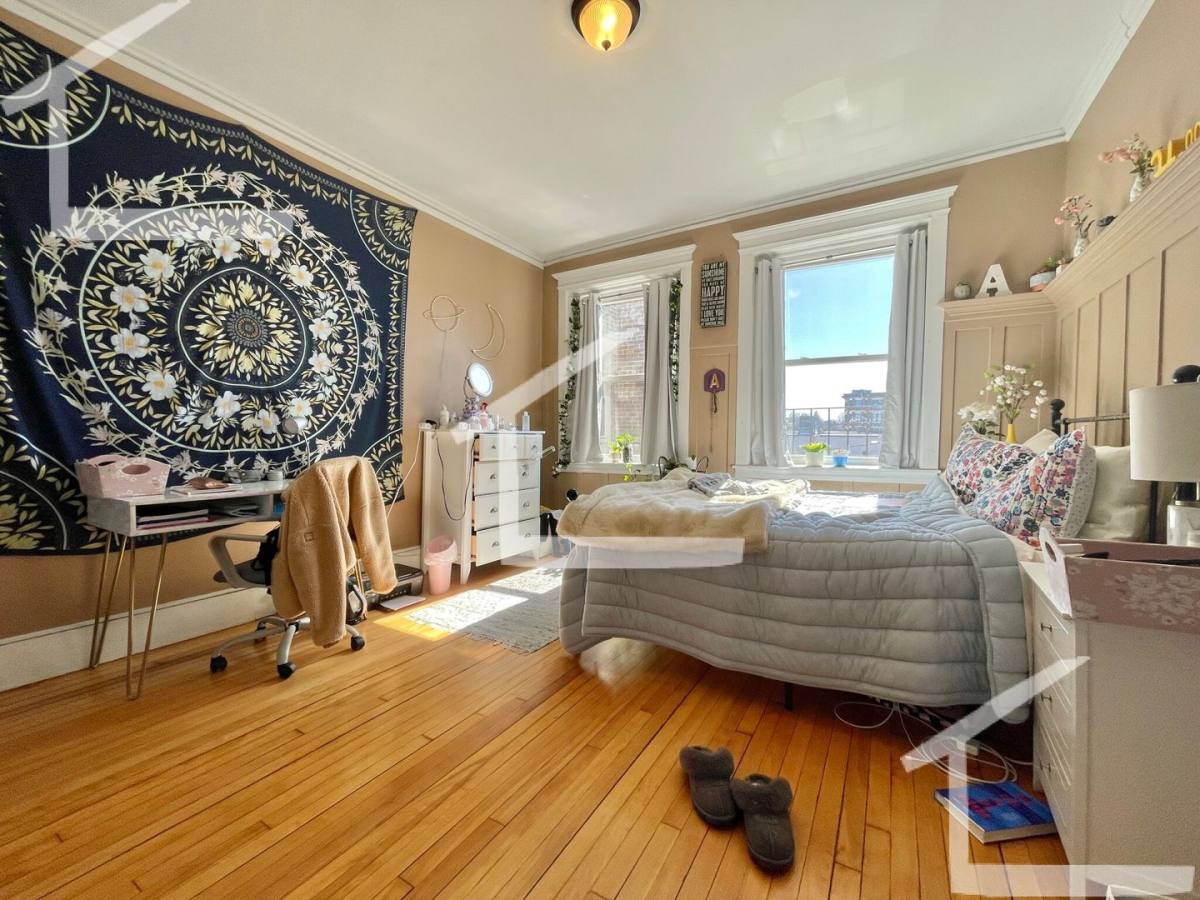 Apartment for rent at 14 Glenville Ave #2, Allston, MA 02134