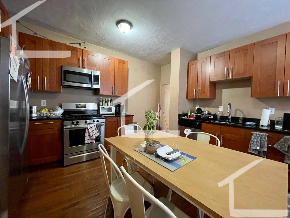 Apartment for rent at 14 Glenville Ave #2, Allston, MA 02134