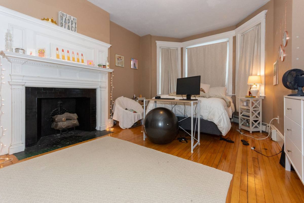 Apartment for rent at 14 Glenville Ave #2, Allston, MA 02134