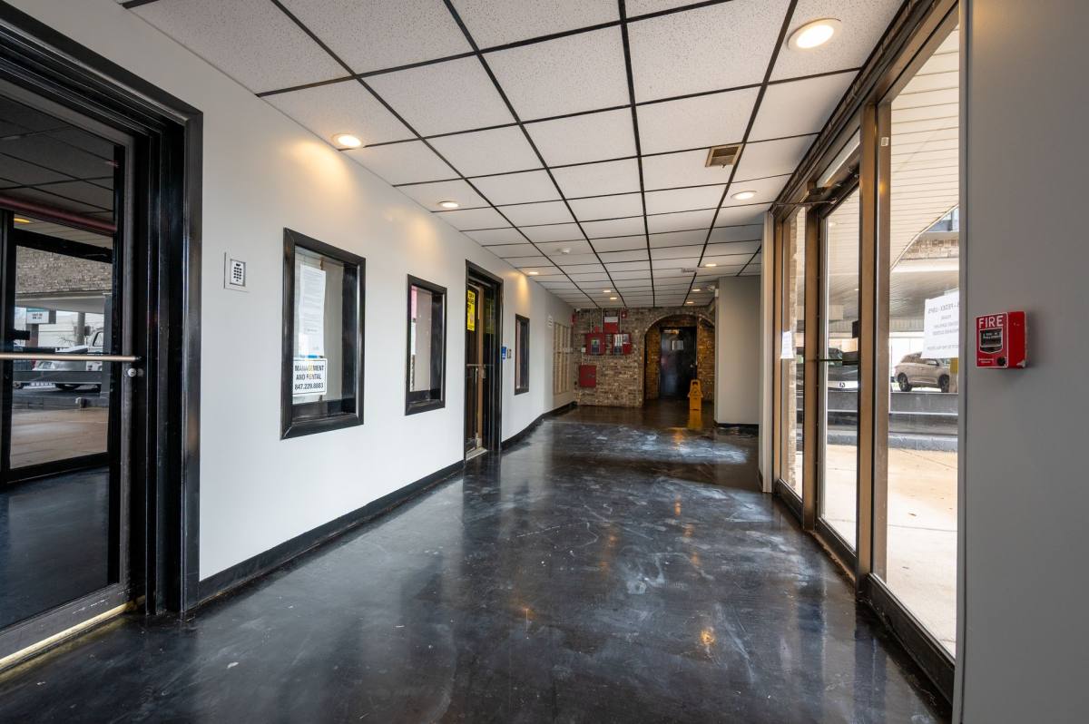 Apartment for rent at 2300 N Harlem, Elmwood Park, IL 60707
