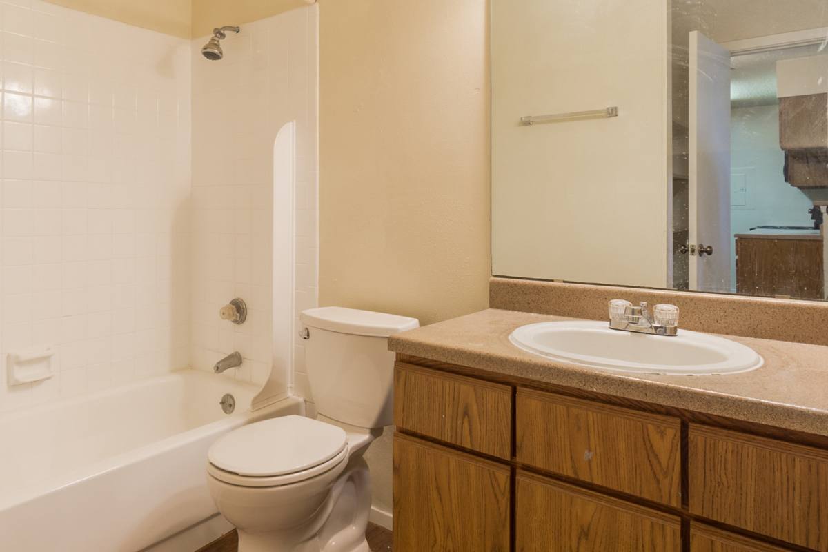 Apartment for rent at 1400 N Gate Rd, Bossier City, LA 71112