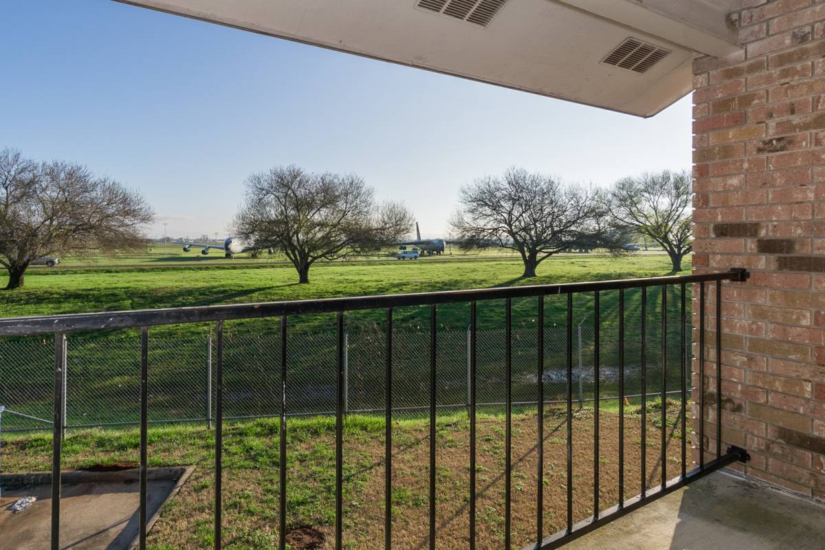 Apartment for rent at 1400 N Gate Rd, Bossier City, LA 71112
