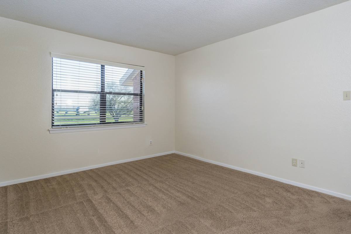 Apartment for rent at 1400 N Gate Rd, Bossier City, LA 71112