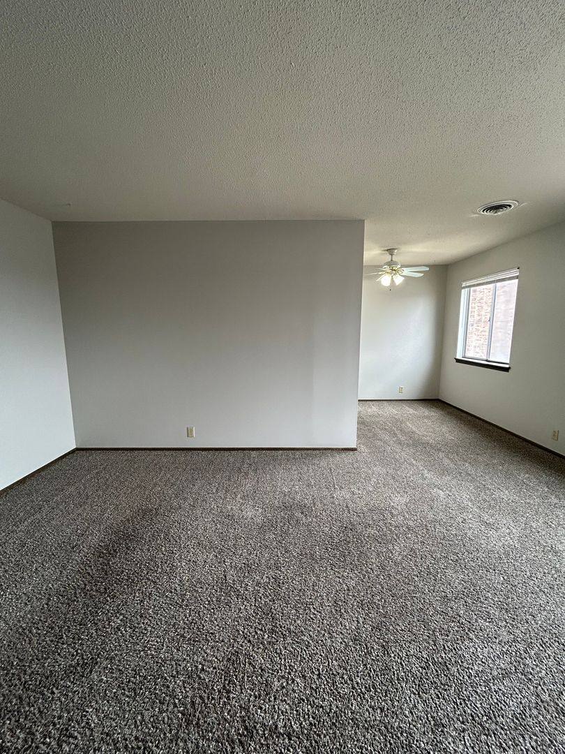 Apartment for rent at 4625 N 56th St, Omaha, NE 68104