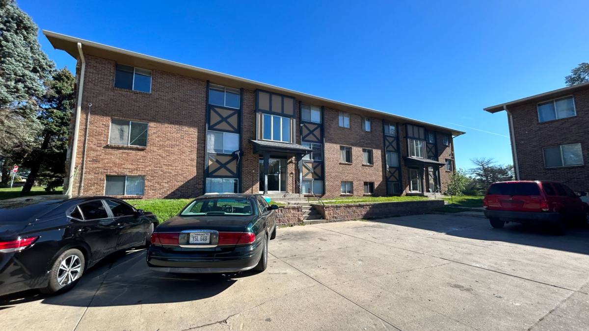 Apartment for rent at 4625 N 56th St, Omaha, NE 68104