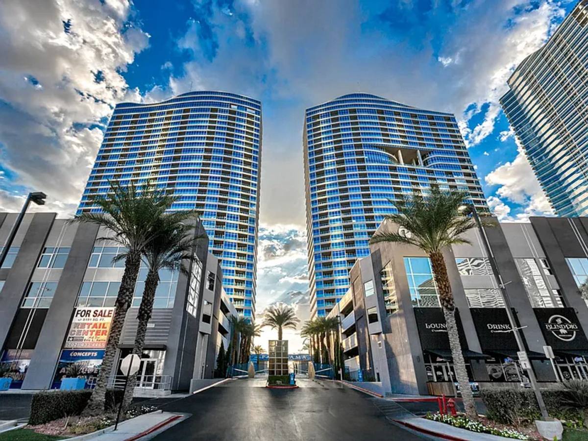Apartment for rent at 4525 Dean Martin Dr #3108, Las Vegas, NV 89103