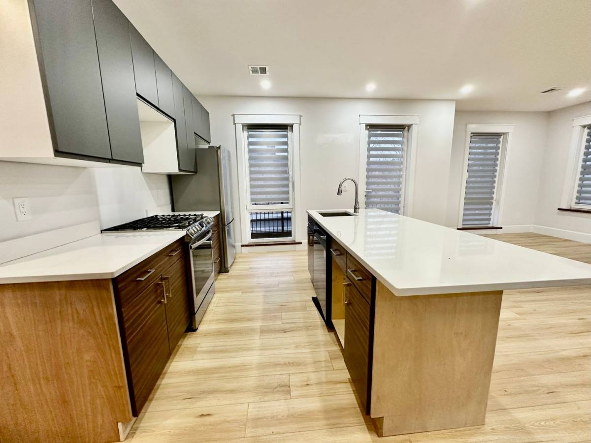 Apartment for rent at 110 Mount Pleasant Ave #9, Roxbury, MA 02119