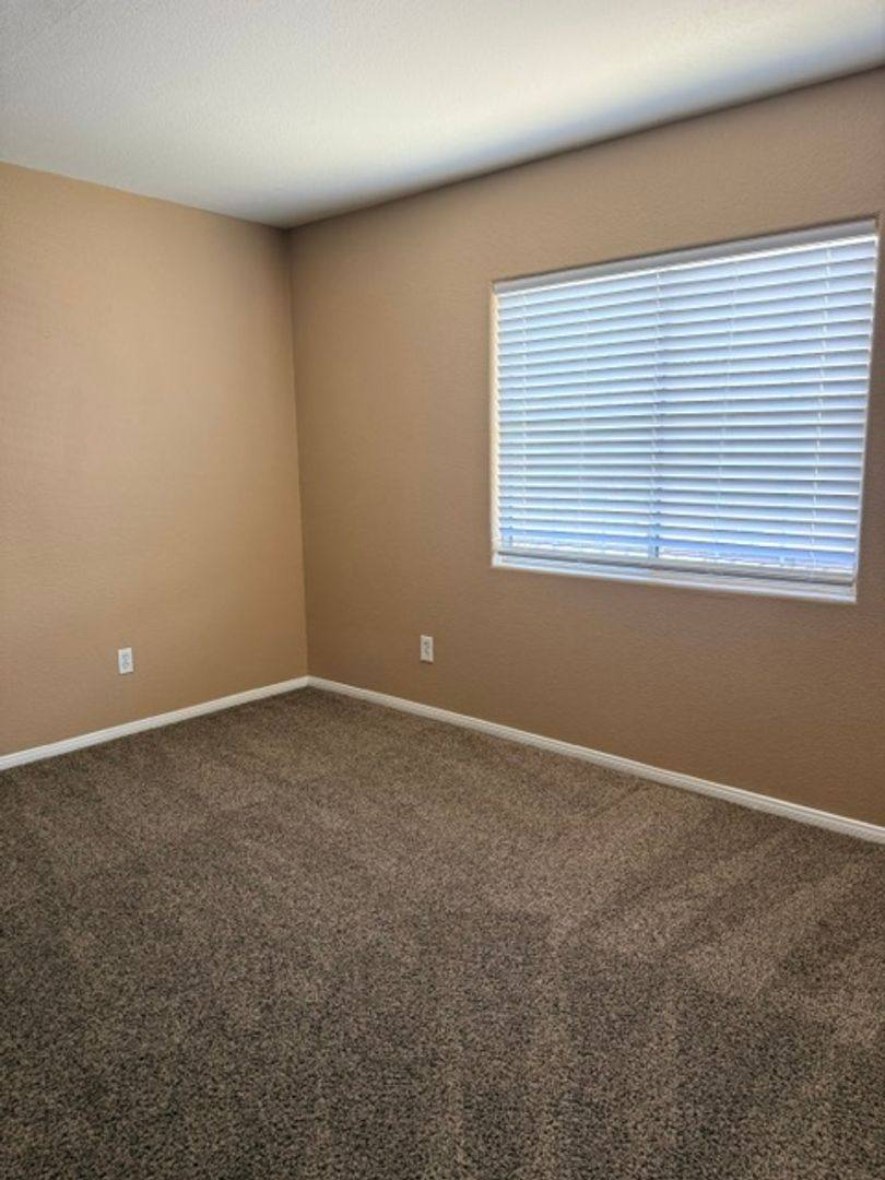 House for rent at 5172 Dillingham Dr, Las Vegas, NV 89122