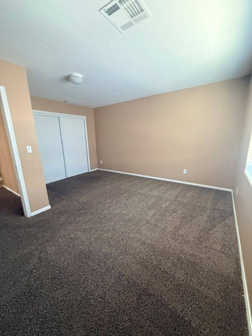 House for rent at 5172 Dillingham Dr, Las Vegas, NV 89122