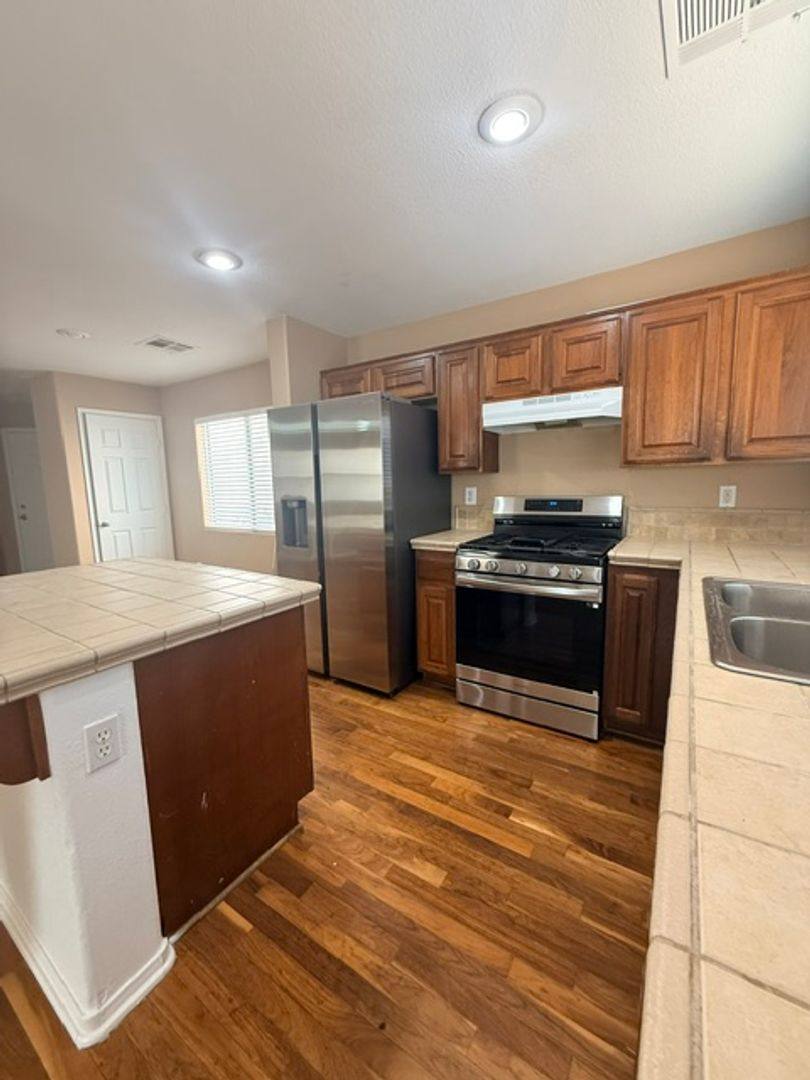 House for rent at 5172 Dillingham Dr, Las Vegas, NV 89122