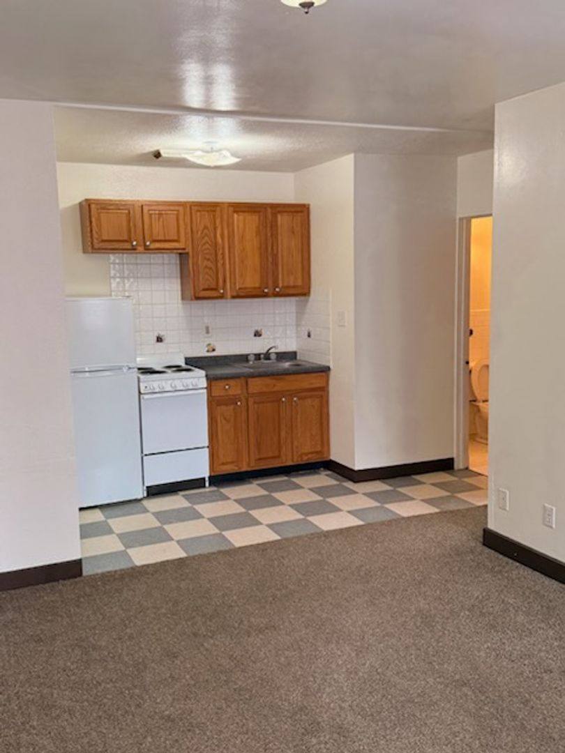 Apartment for rent at 116-118 Water St, Edinboro, PA 16412
