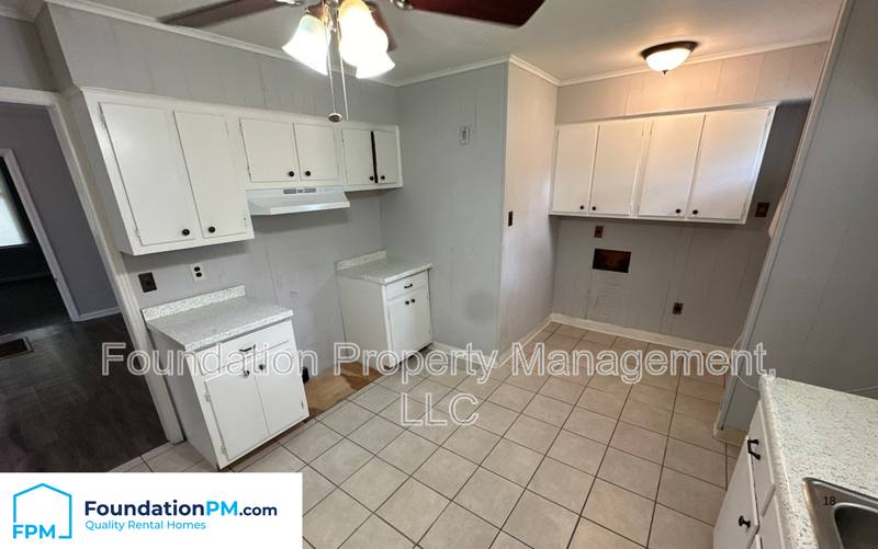 House for rent at 5786 Woodlawn St, Memphis, TN 38134