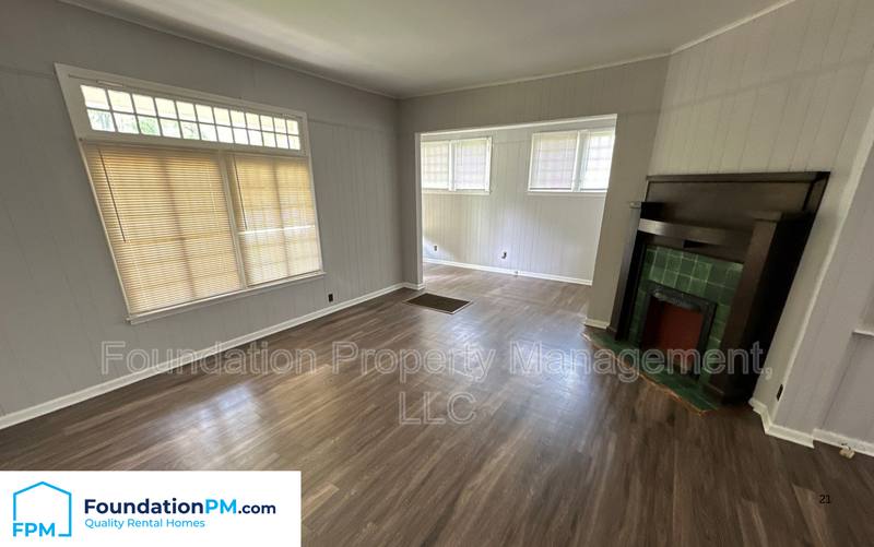 House for rent at 5786 Woodlawn St, Memphis, TN 38134