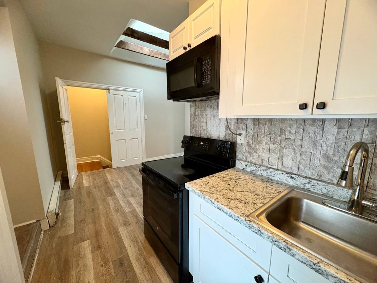 Apartment for rent at 222 S 8th St, Lebanon, PA 17042