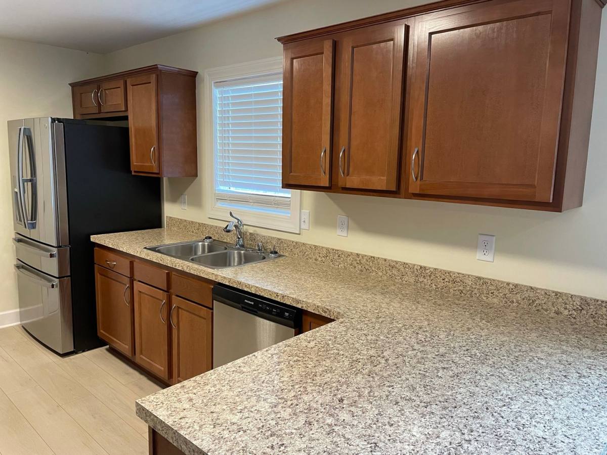 Apartment for rent at 624 Golfview Dr, Lexington, KY 40504