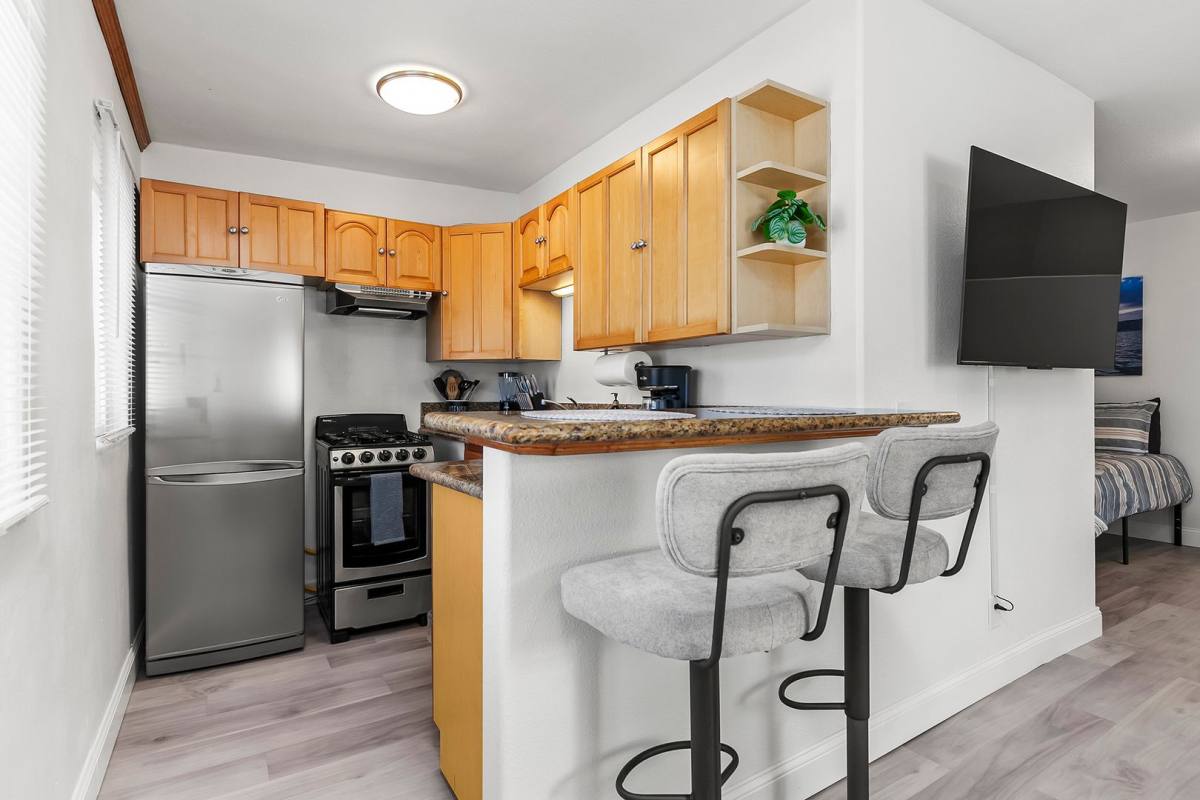 Apartment for rent at 1311 Cave St, La Jolla, CA 92037