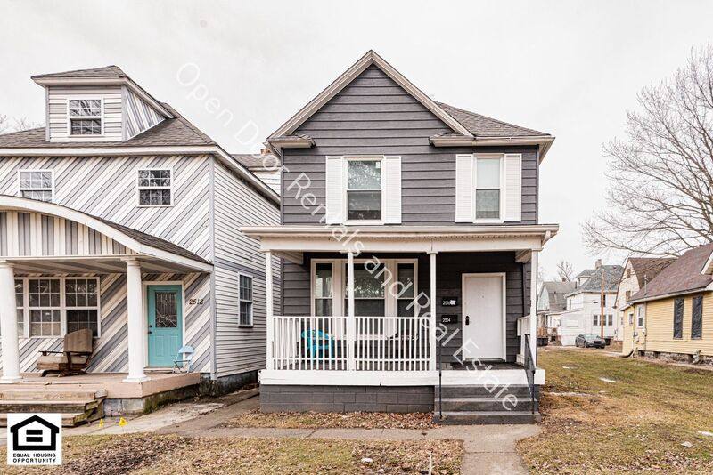 2516 S Lafayette St, Fort Wayne, IN 46803