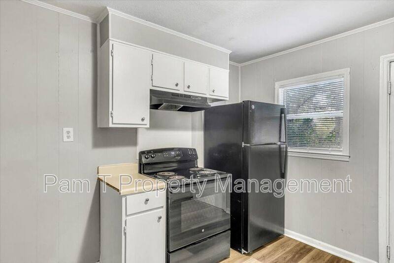 Apartment for rent at 217 W 73rd St, Savannah, GA 31405