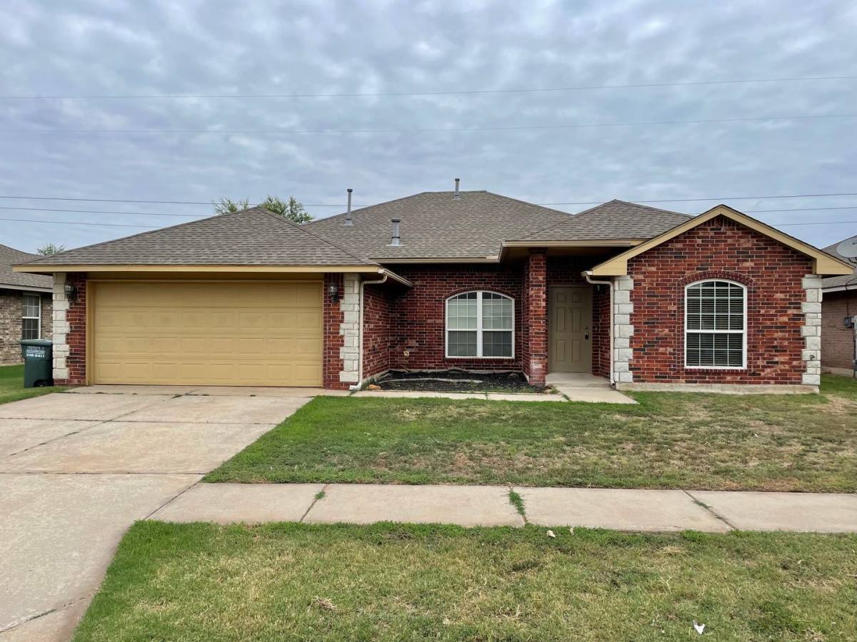 House for rent at 2145 Scissortail Landing Dr, Edmond, OK 73012