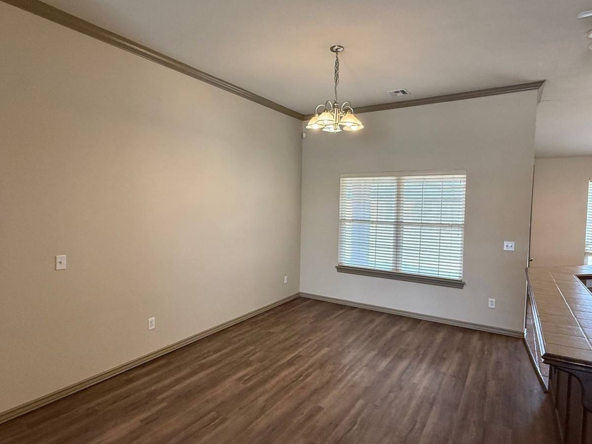 House for rent at 2145 Scissortail Landing Dr, Edmond, OK 73012