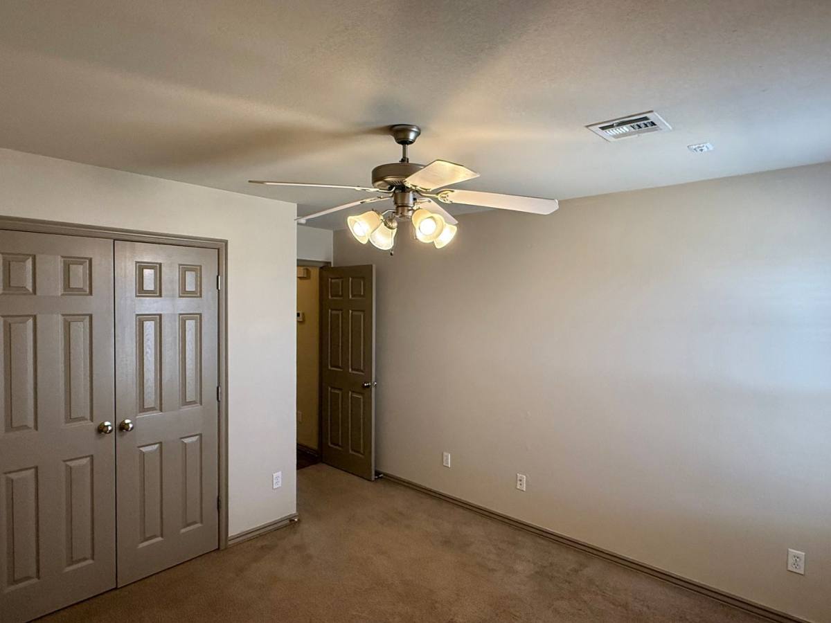 House for rent at 2145 Scissortail Landing Dr, Edmond, OK 73012