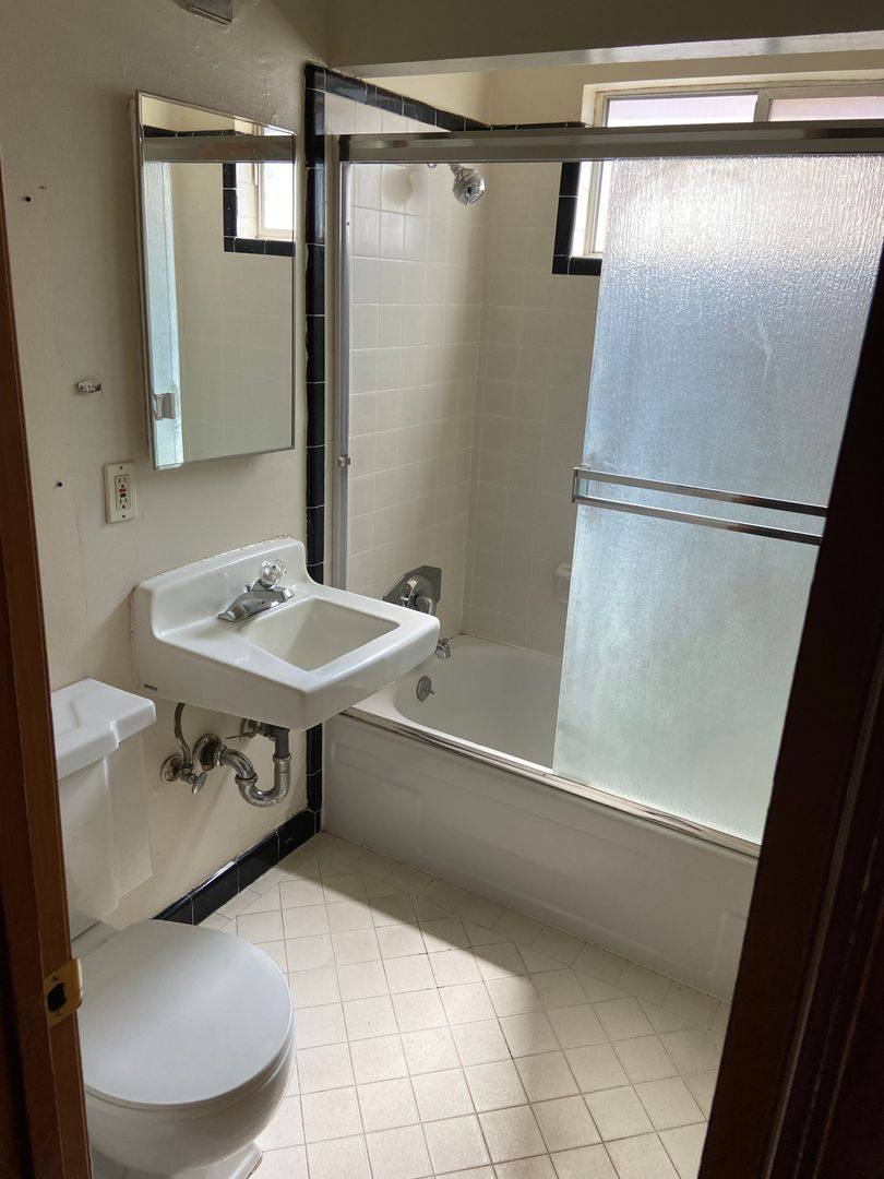Apartment for rent at 735 W 6th St, Chico, CA 95928