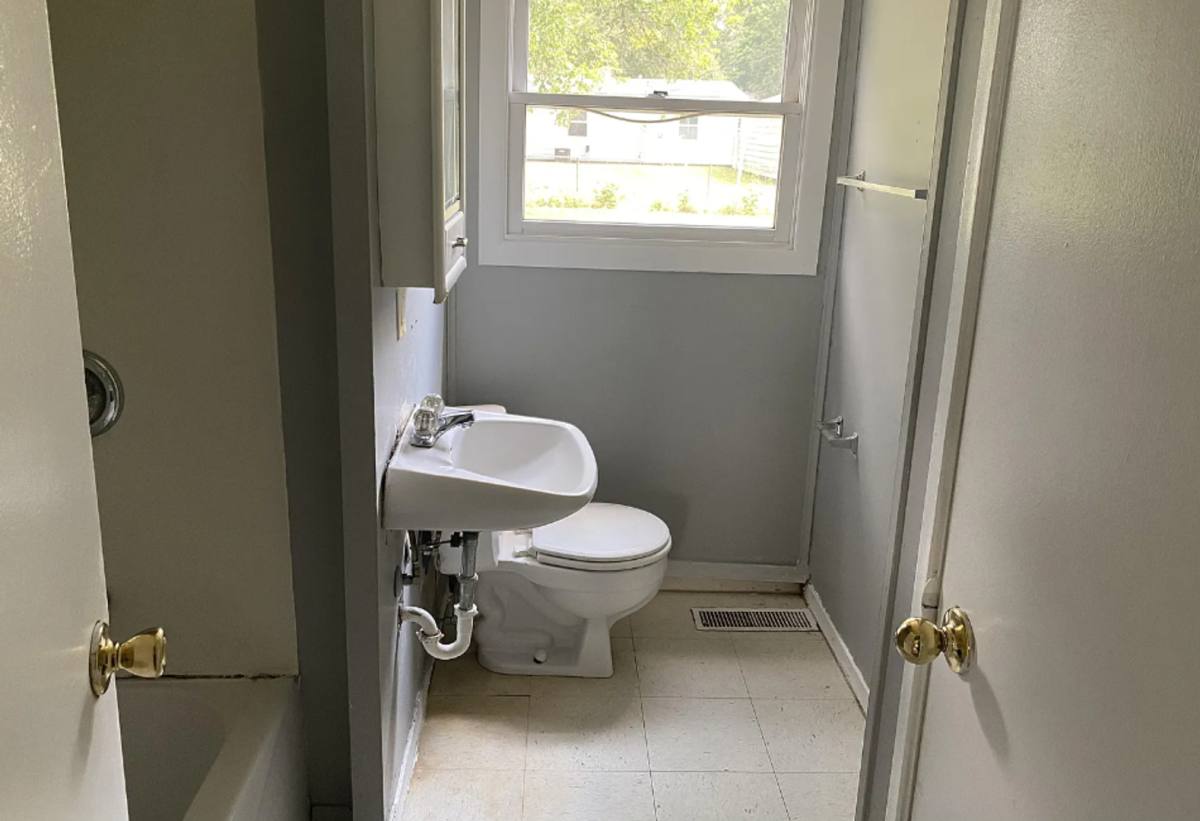 House for rent at 2013 Greendale, Champaign, IL 61821