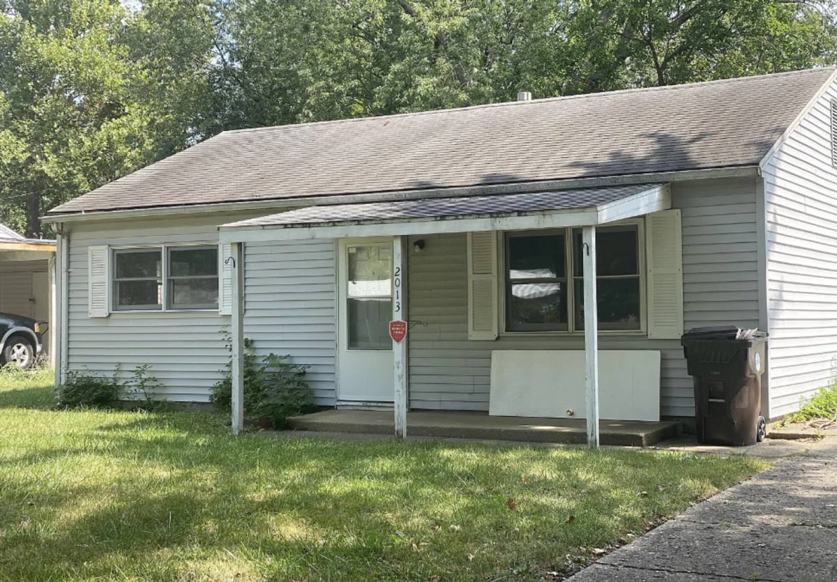 House for rent at 2013 Greendale, Champaign, IL 61821