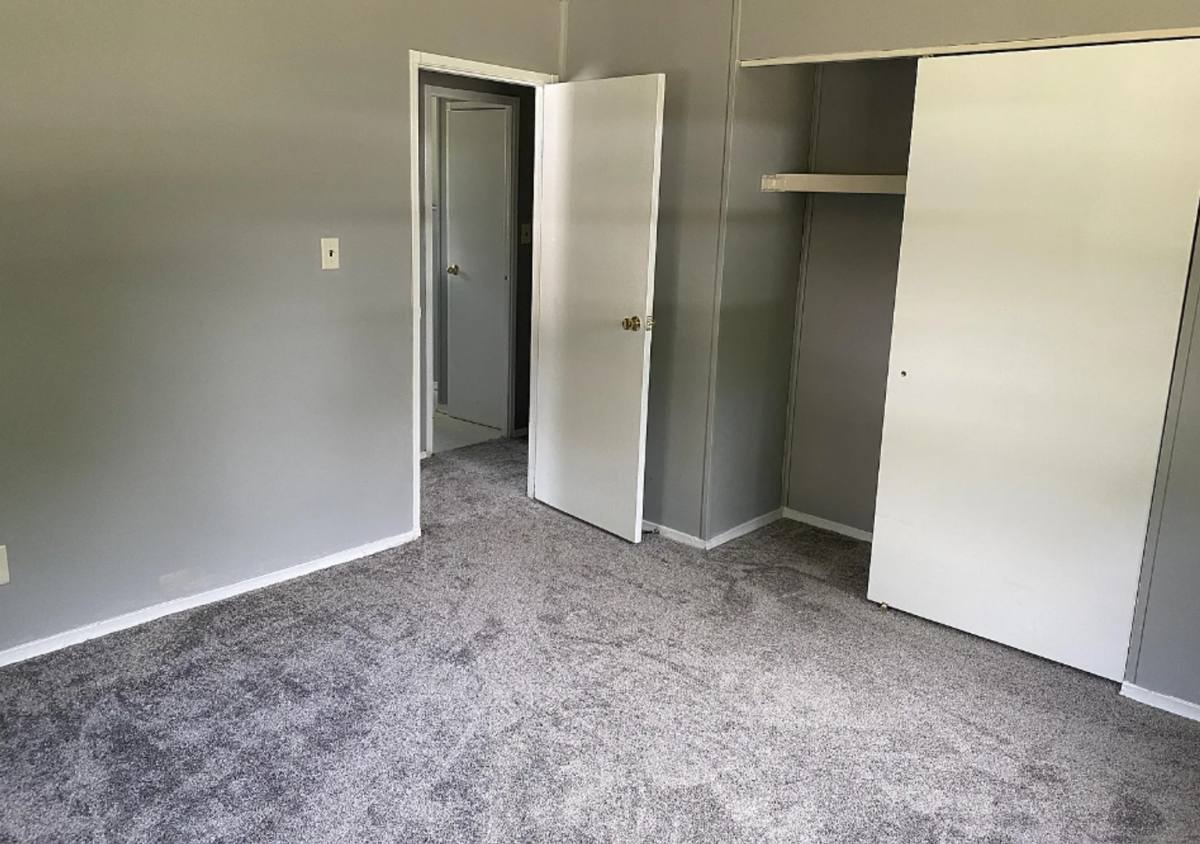 House for rent at 2013 Greendale, Champaign, IL 61821