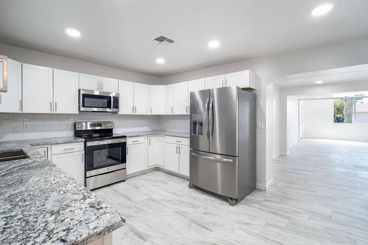 Apartment for rent at 1017 E W Circle Dr, Tucson, AZ 85719