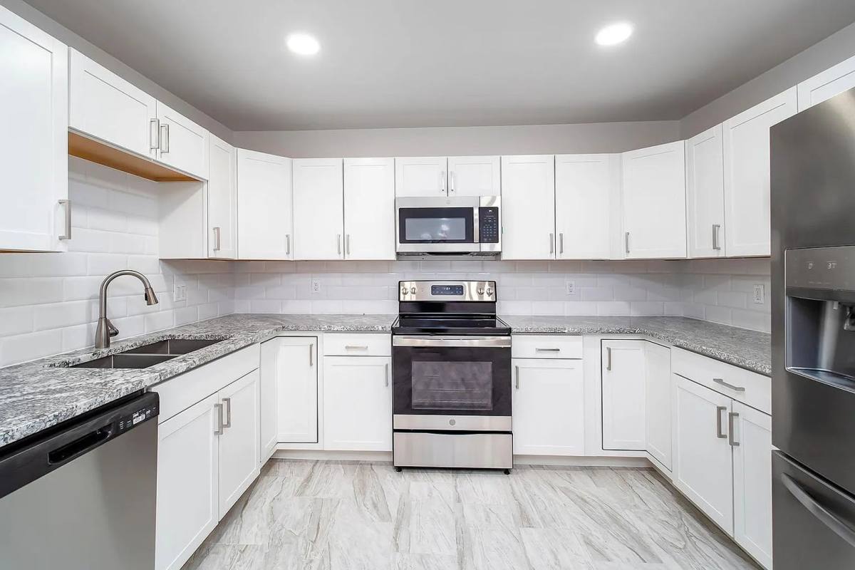 Apartment for rent at 1017 E W Circle Dr, Tucson, AZ 85719