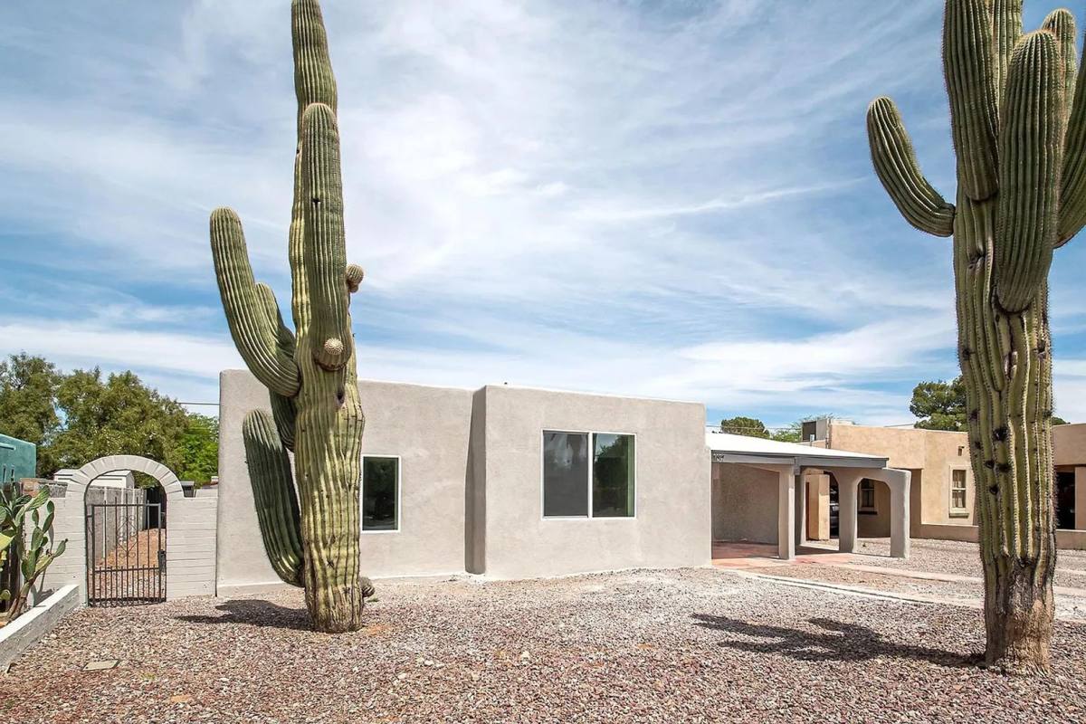 Apartment for rent at 1017 E W Circle Dr, Tucson, AZ 85719